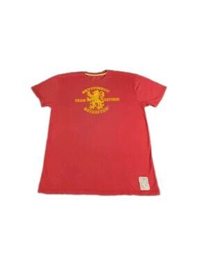 The Wizarding World of Harry Potter Sz 2XL Gryffindor Team Captain T-Shirt Men's